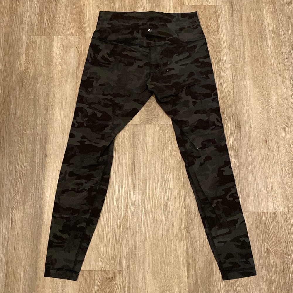 Lululemon-Leggings-Size 10-Dark Green Camouflage